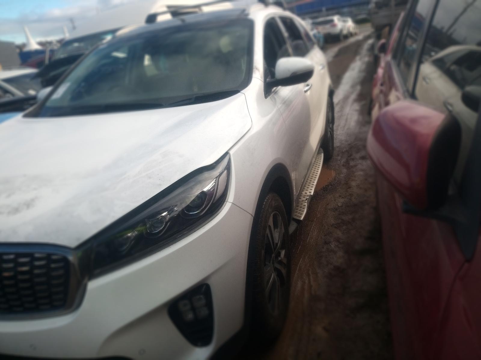 View Auto part Left Rear Trailing Arm Kia Sorento 2018