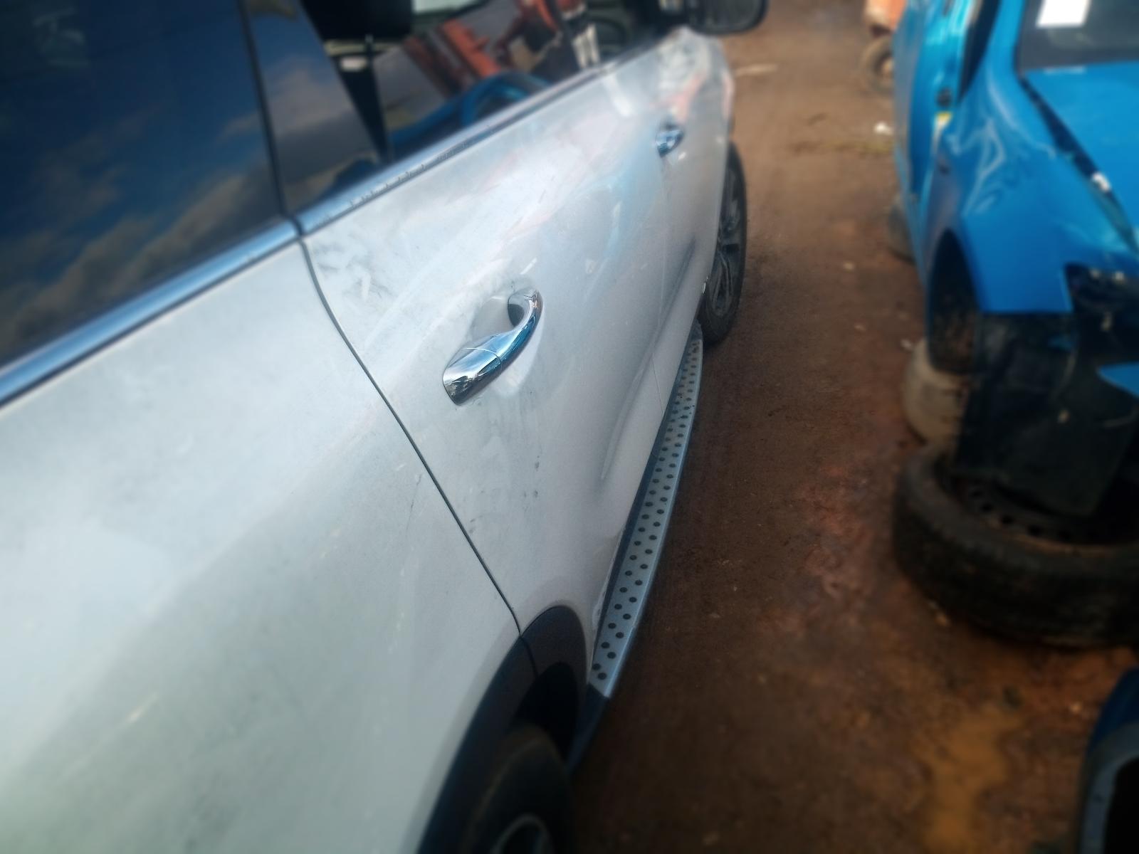 View Auto part Left Rear Trailing Arm Kia Sorento 2018